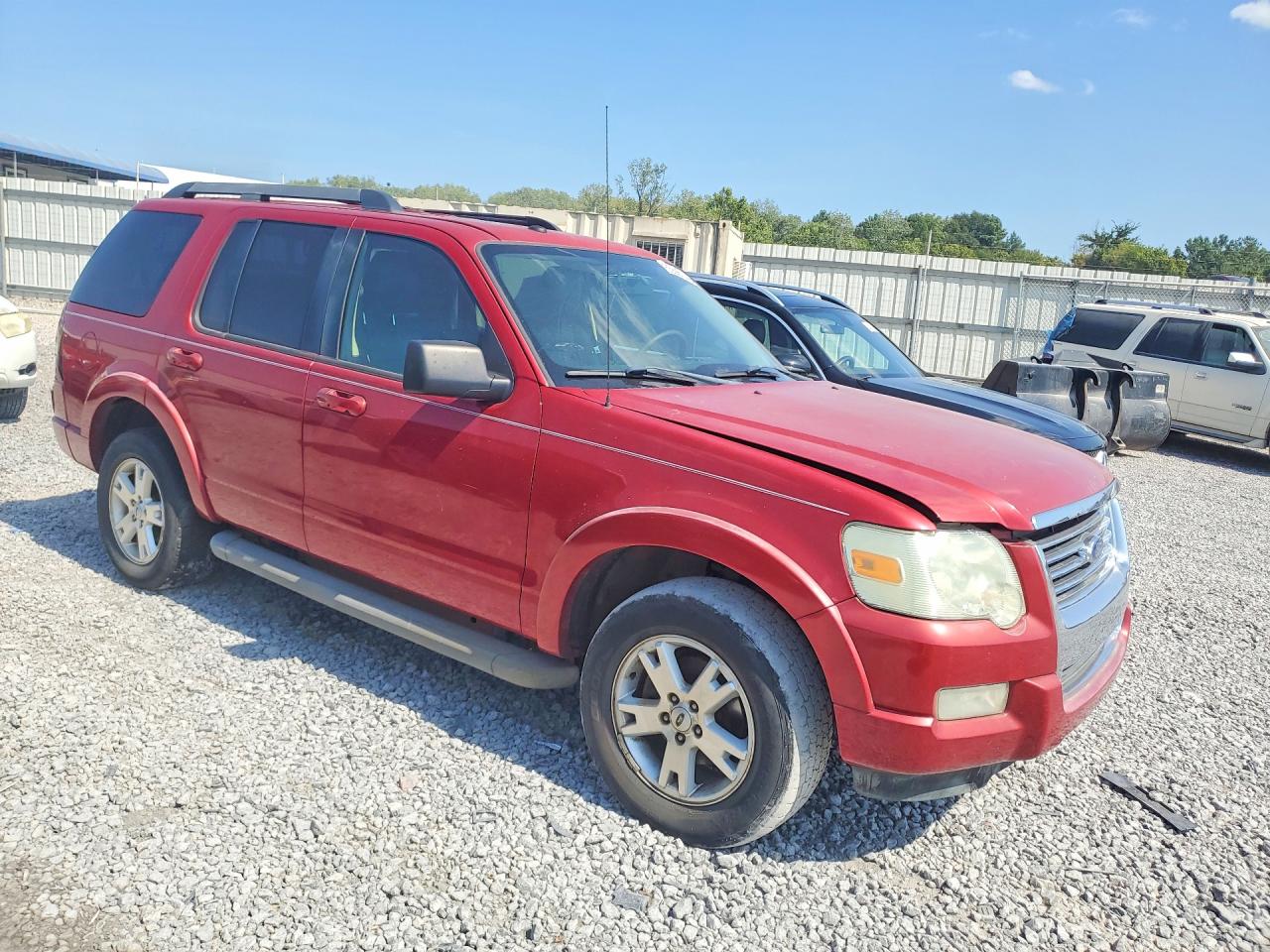 2010 Ford Explorer Xlt Maroon vin: 1FMEU6DE2AUA84072