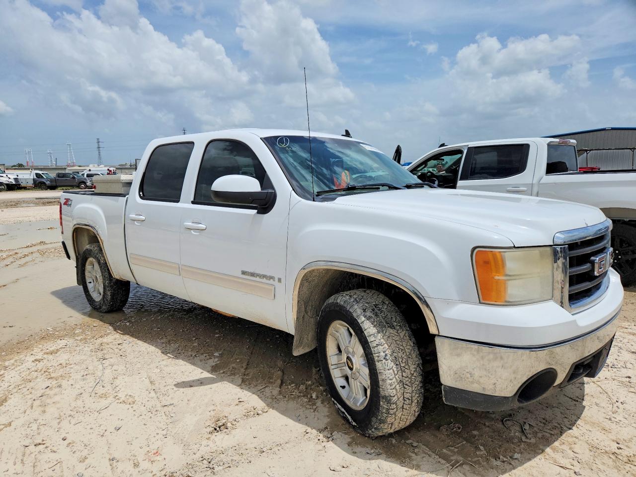 2007 Gmc New Sierra K1500 White vin: 2GTEK133771689710