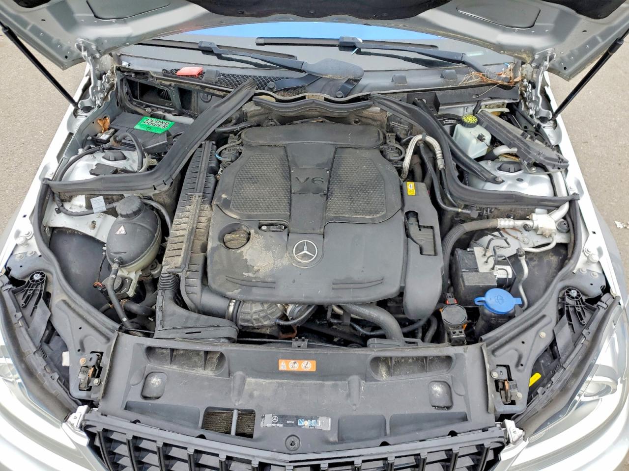 2014 Mercedes-benz C 350 4matic Silver vin: WDDGJ8JB8EG264694