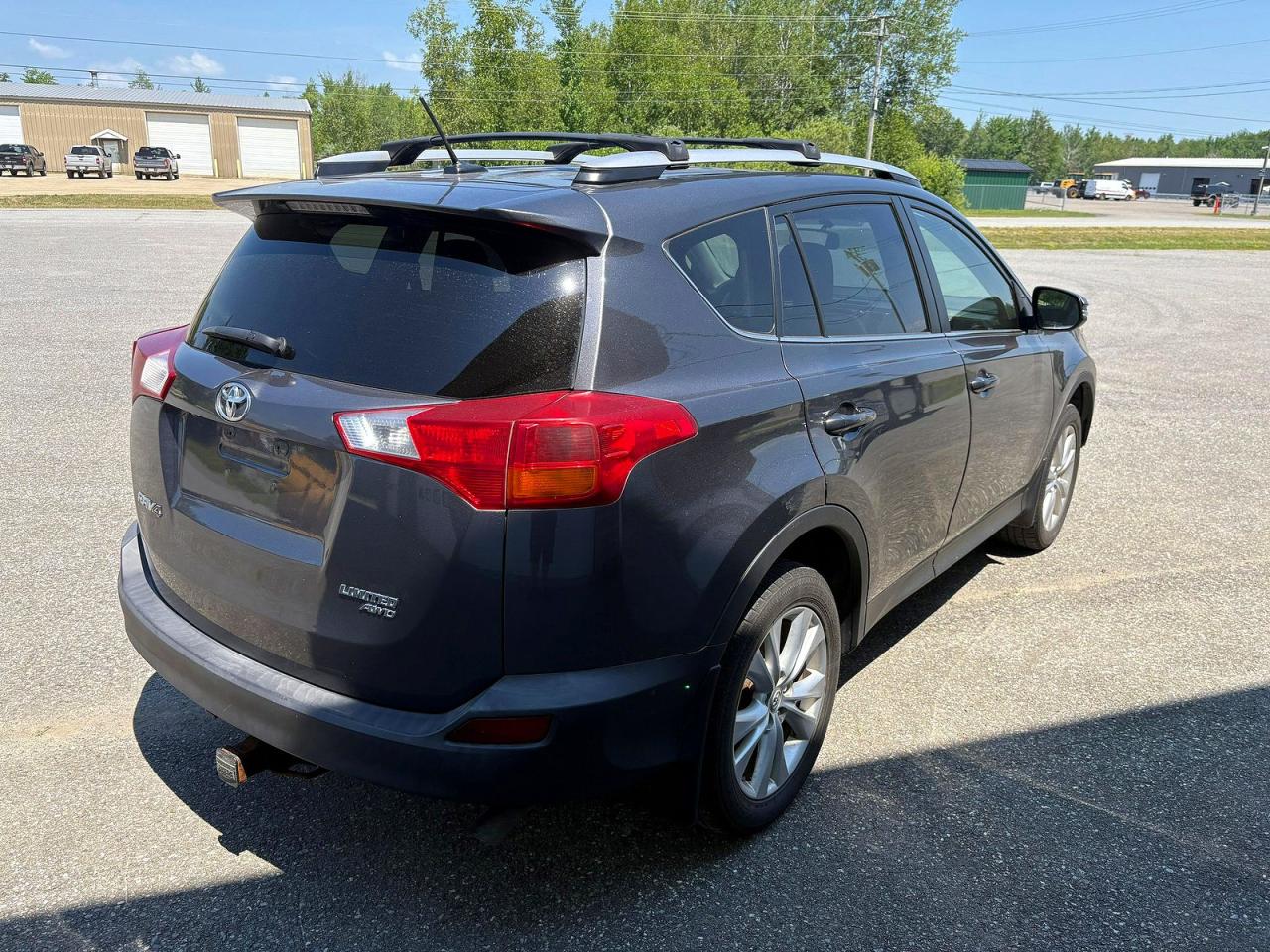 2015 Toyota Rav4 Limited Gray vin: JTMDFREV7FD117097