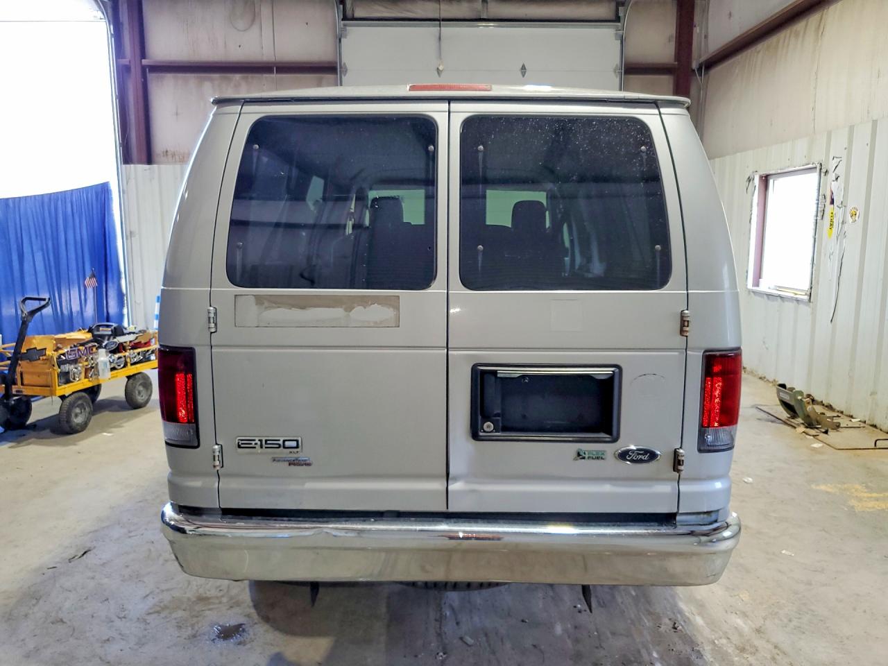 2010 Ford Econoline E150 Wagon Silver vin: 1FMNE1BW7ADA05331