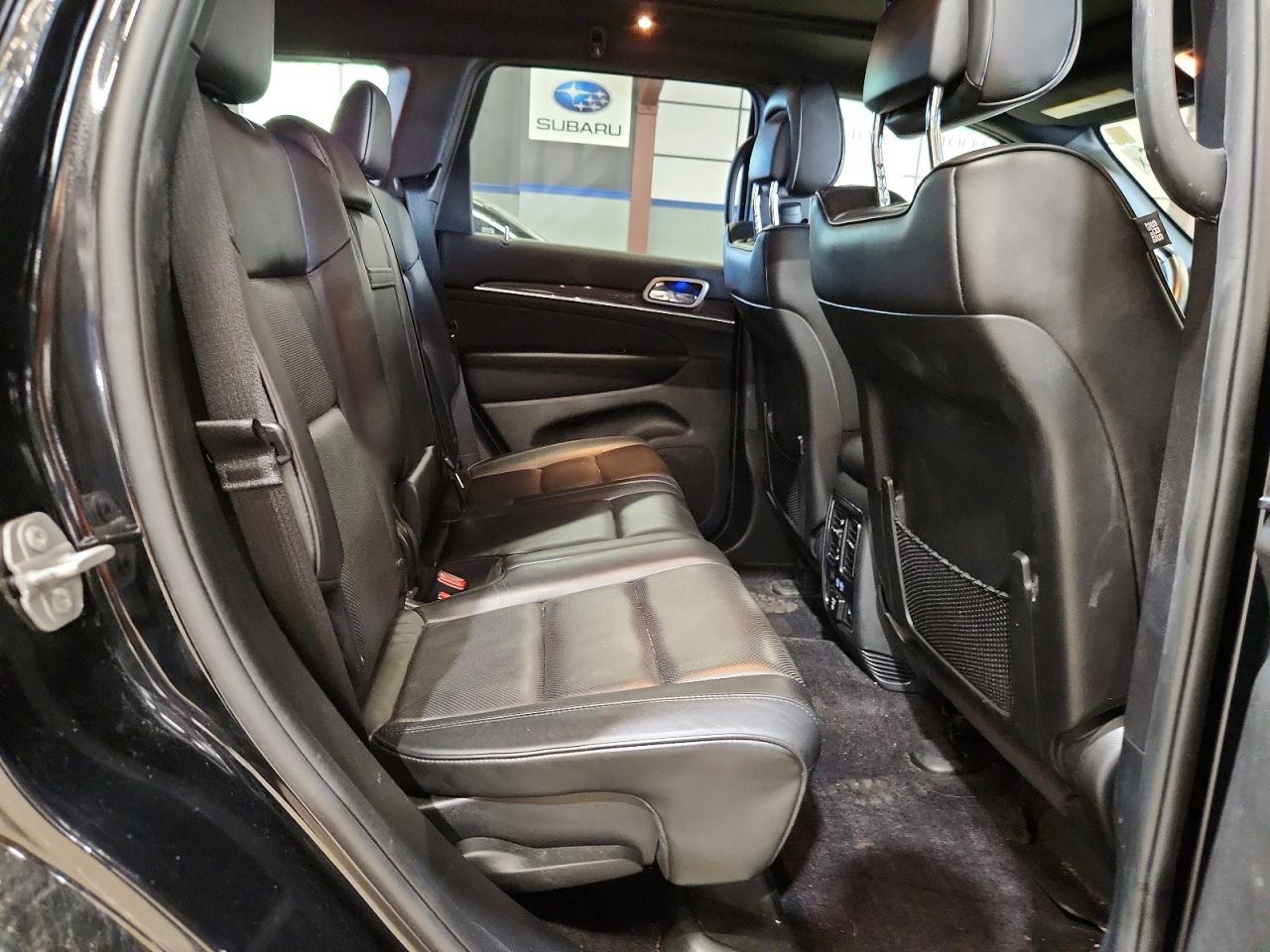 2018 Jeep Grand Cherokee Overland Black vin: 1C4RJFCG3JC387871