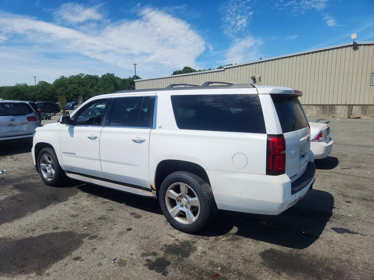 2015 Chevrolet Suburban K1500 Lt White vin: 1GNSKJKC1FR300402