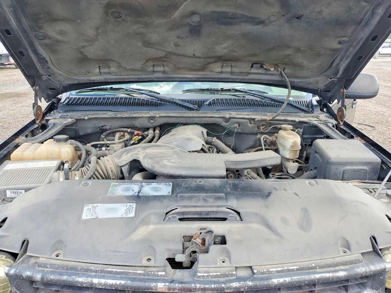 2004 Chevrolet Tahoe C1500 Черный vin: 1GNEC13V34R321355