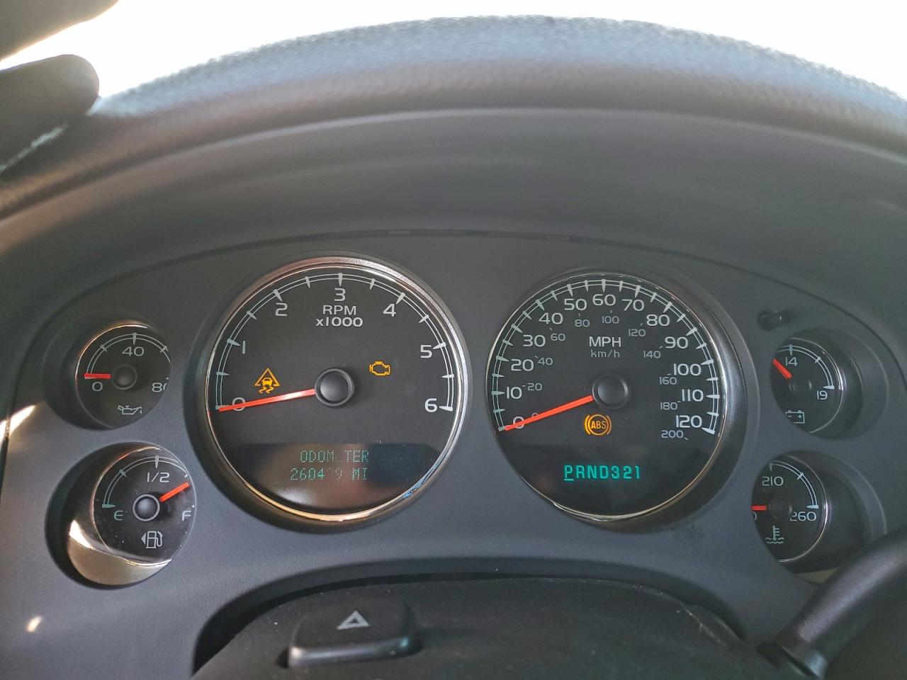 2008 Chevrolet Suburban K1500 Ls Белый vin: 1GNFK16Y58R171140