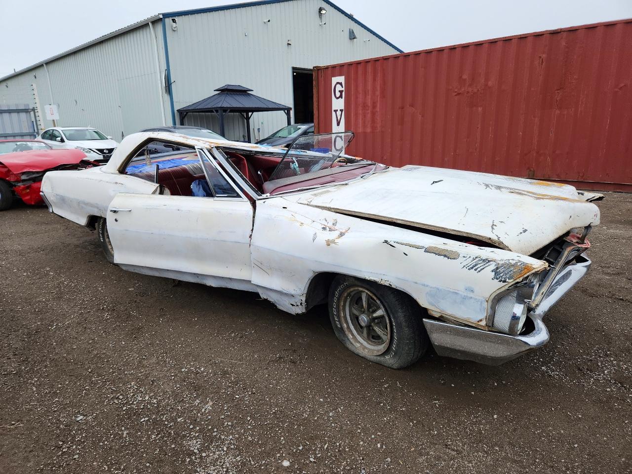 1965 Pontiac Parisienne Custom S White vin: 576637054546