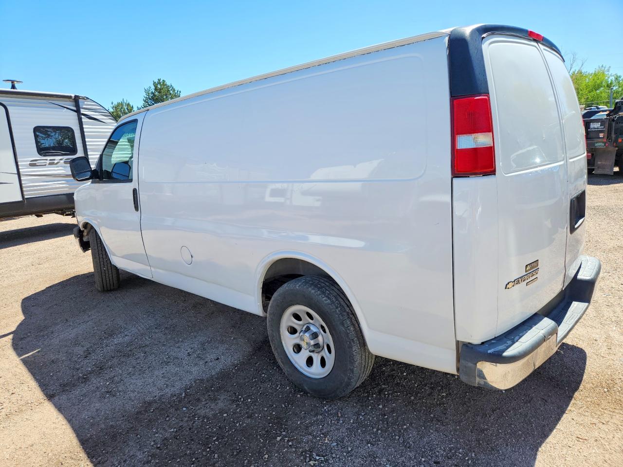 2013 Chevrolet Express G1500 White vin: 1GCSGAFX7D1164179