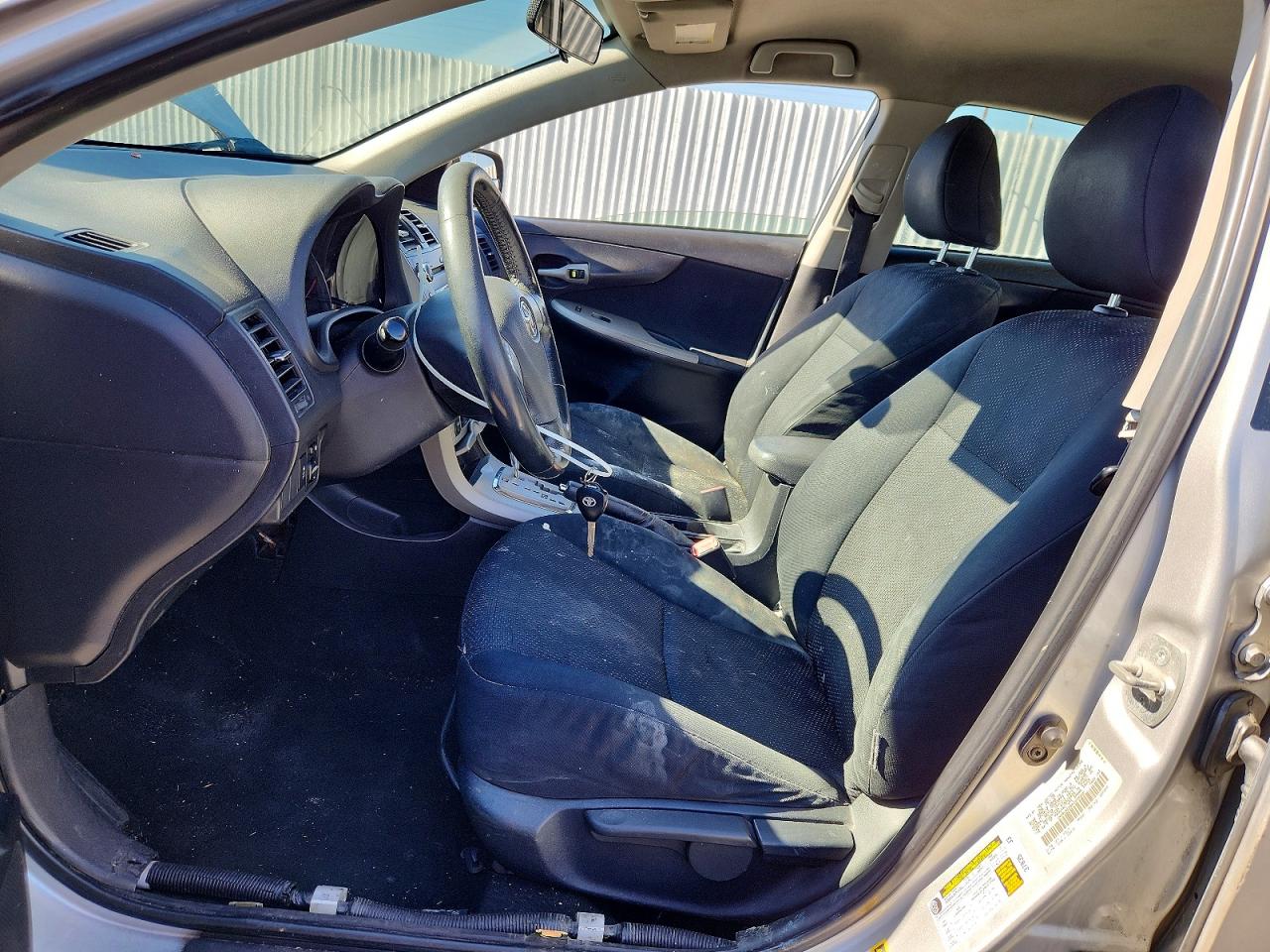 2010 Toyota Corolla S Silver vin: 1NXBU4EE8AZ239228