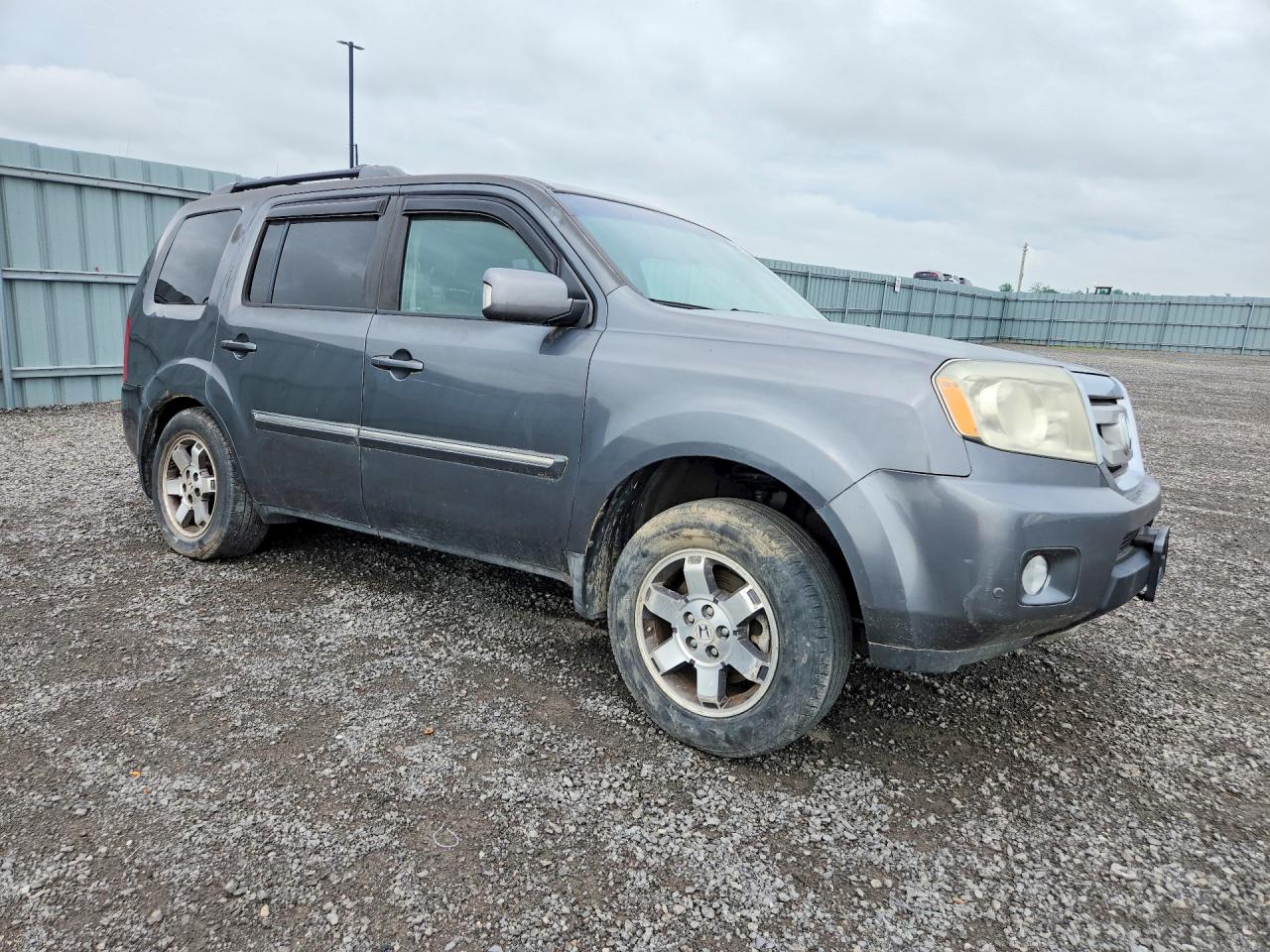 2010 Honda Pilot Touring Gray vin: 5FNYF4H94AB503805