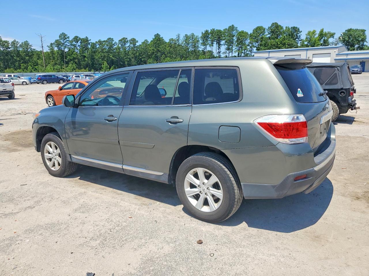 2013 Toyota Highlander Base Green vin: 5TDBK3EH0DS198536
