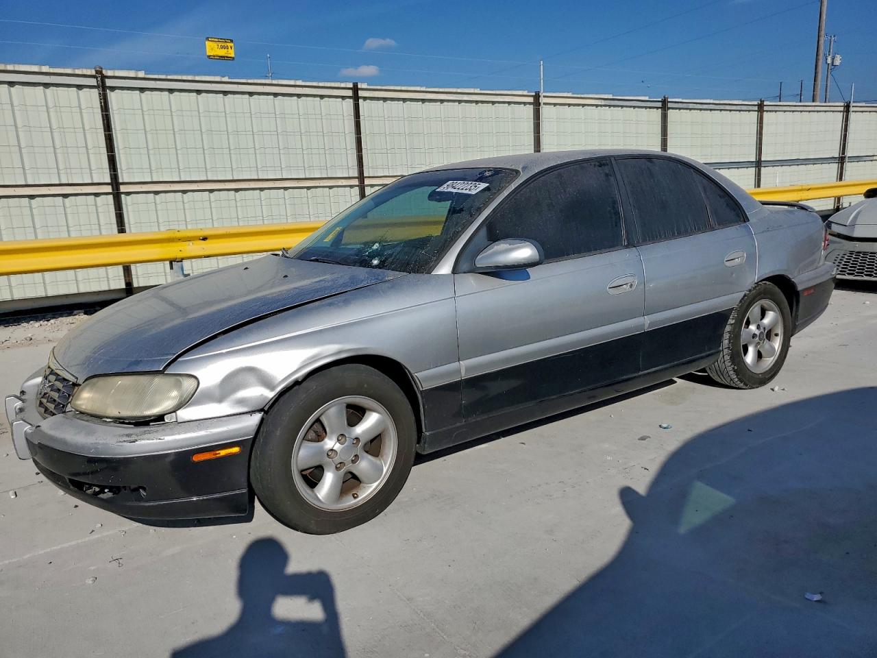 1998 Cadillac Catera Silver vin: W06VR52R8WR070324