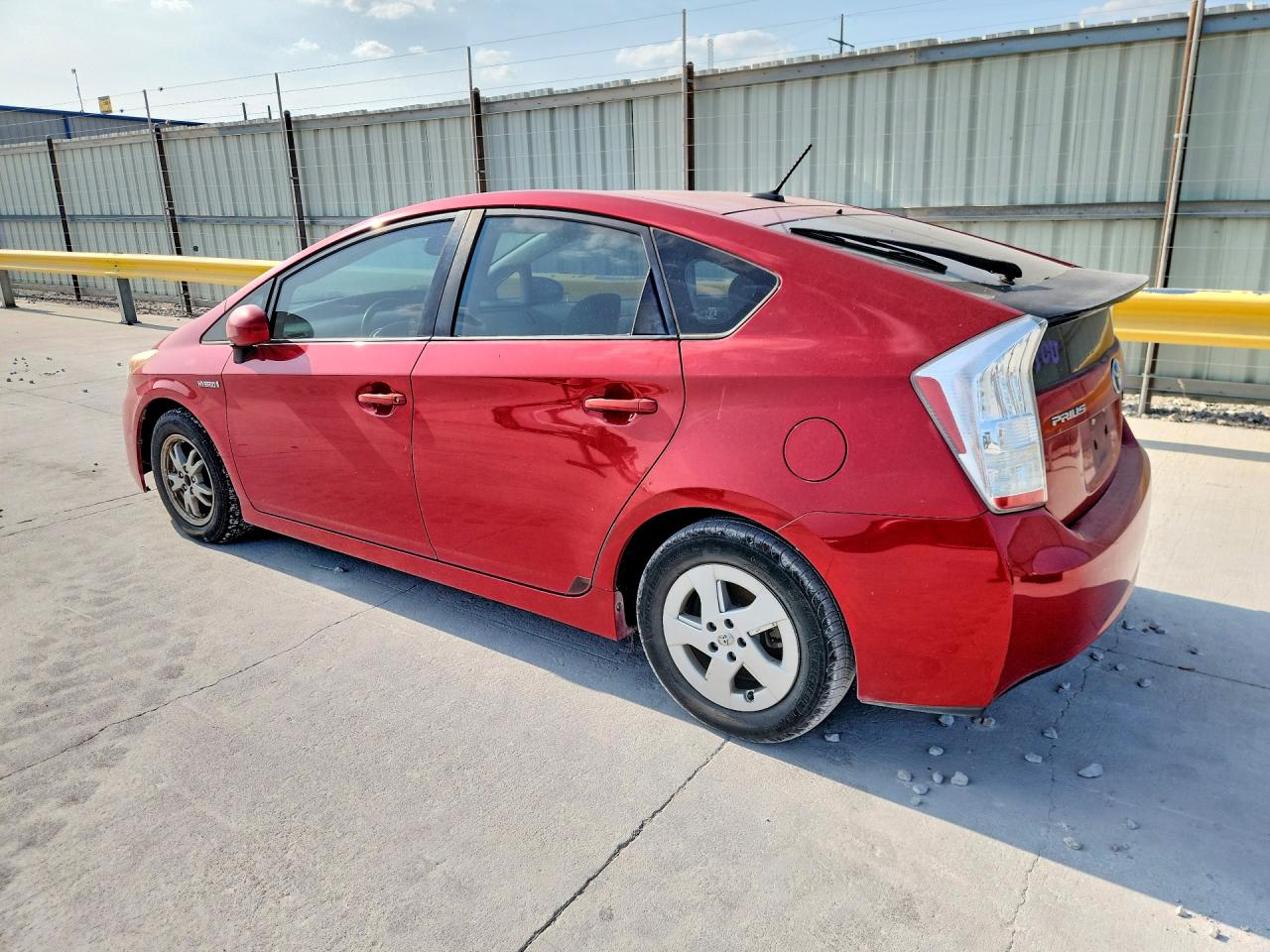 2010 Toyota Prius Iii Red vin: JTDKN3DU0A0163838