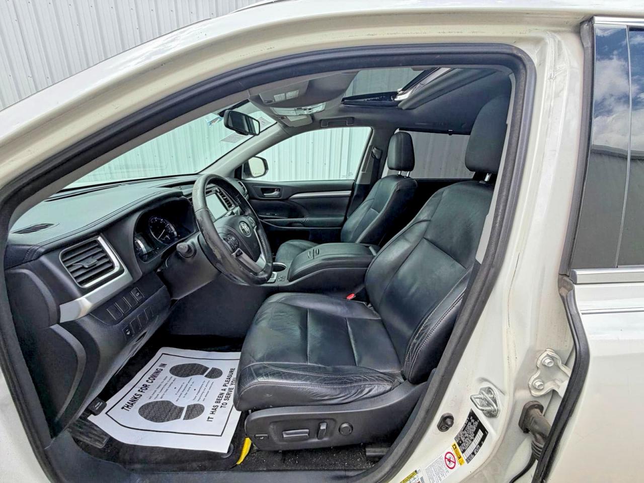 2014 Toyota Highlander Xle White vin: 5TDJKRFH4ES016030