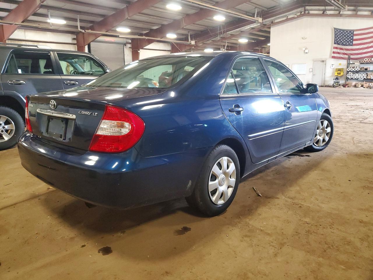 2003 Toyota Camry Le Blue vin: 4T1BE32K63U228572