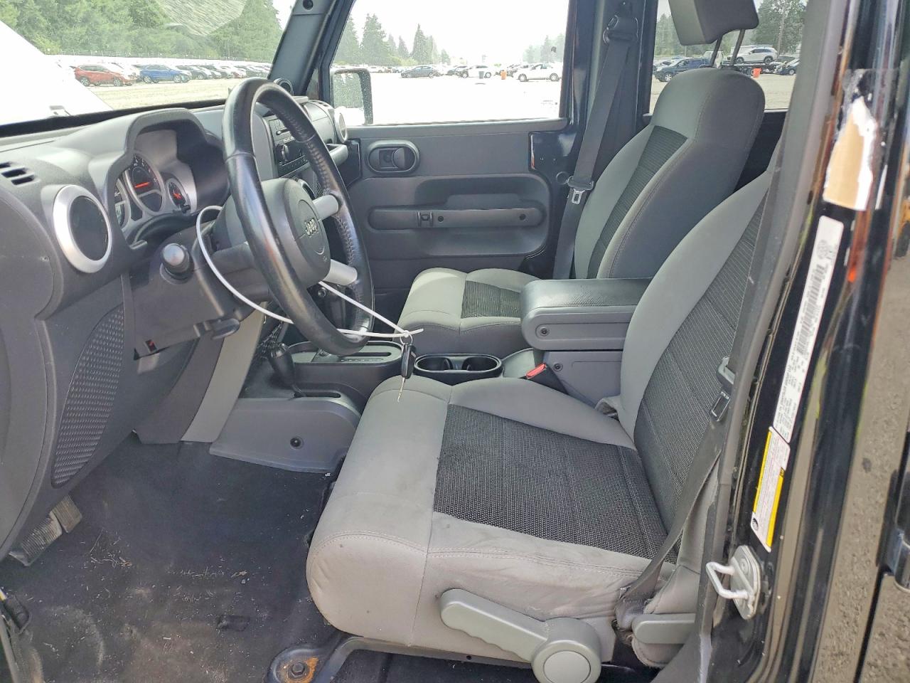 2010 Jeep Wrangler Unlimited Sahara Black vin: 1J4BA5H16AL115230