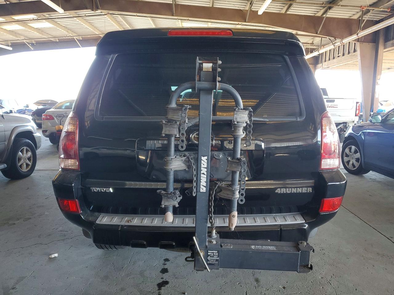 2005 Toyota 4runner Sr5 Black vin: JTEBU14R450061561