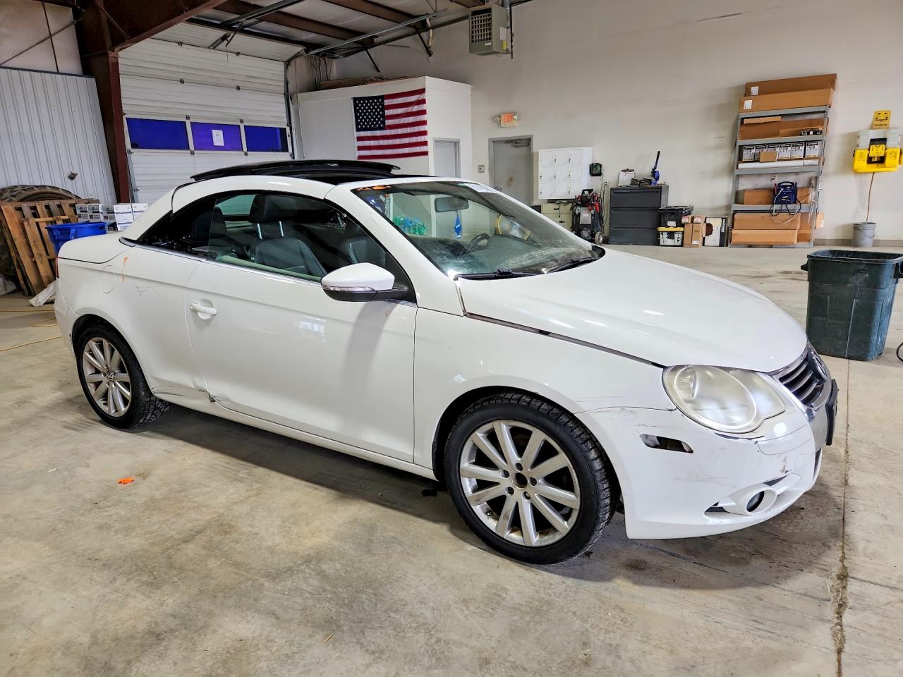 2009 Volkswagen Eos Turbo White vin: WVWBA71F79V018707