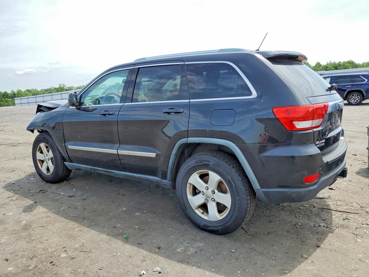 2011 Jeep Grand Cherokee Laredo Black vin: 1J4RR4GG8BC544670