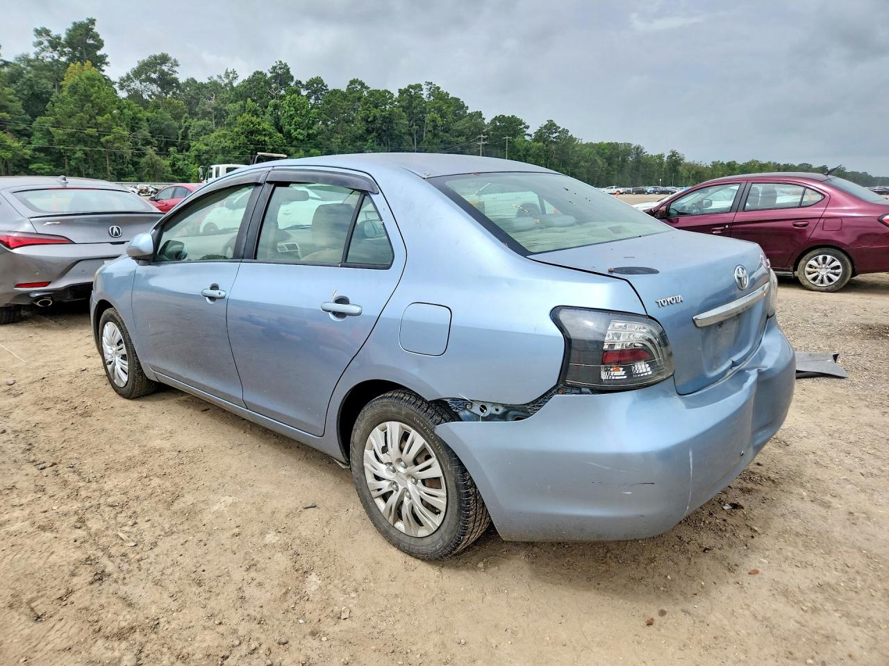 2010 Toyota Yaris Base Blue vin: JTDBT4K34A4067967