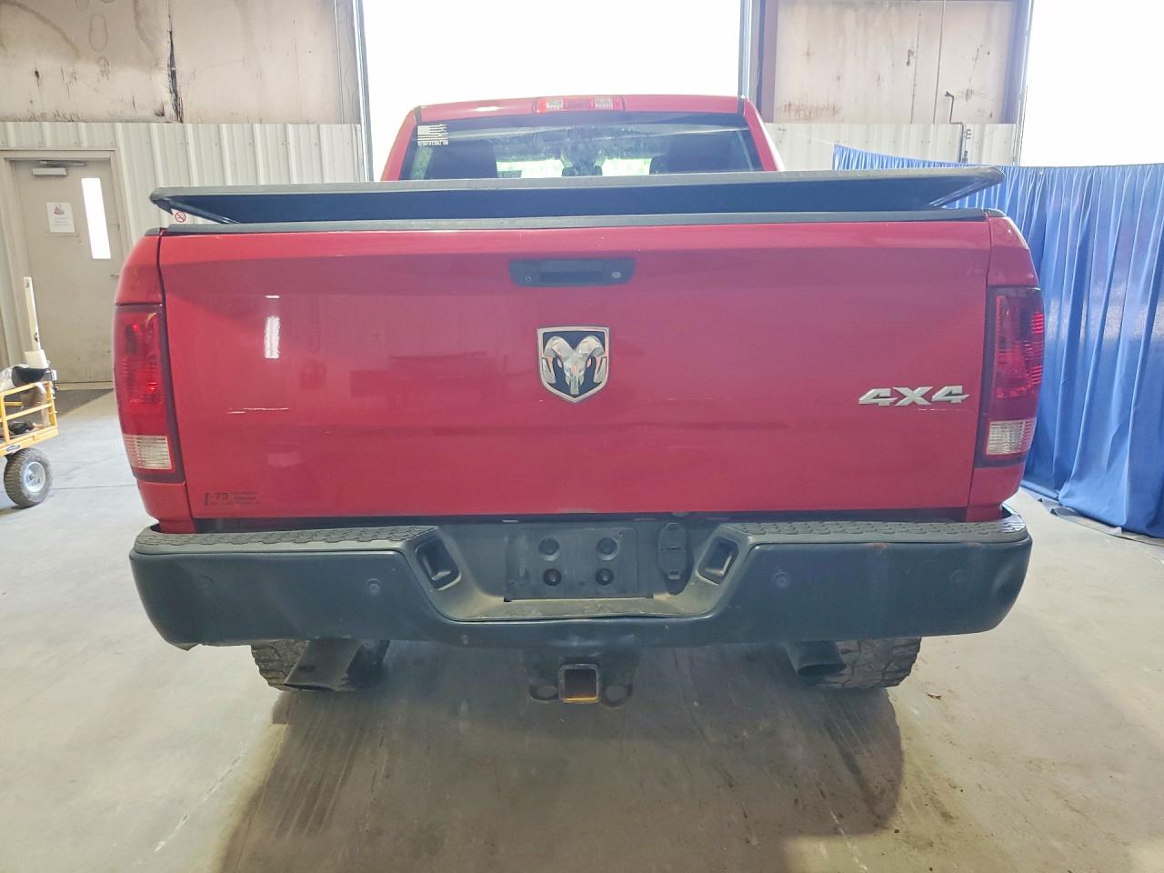 2015 Ram 2500 St Red vin: 3C6TR5CT1FG685742