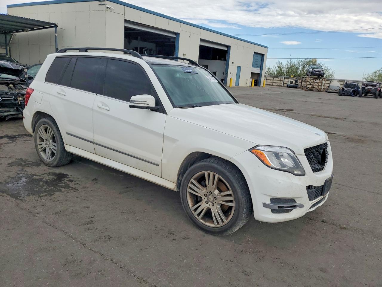 2015 Mercedes-benz Glk 350 4matic White vin: WDCGG8JB6FG393795