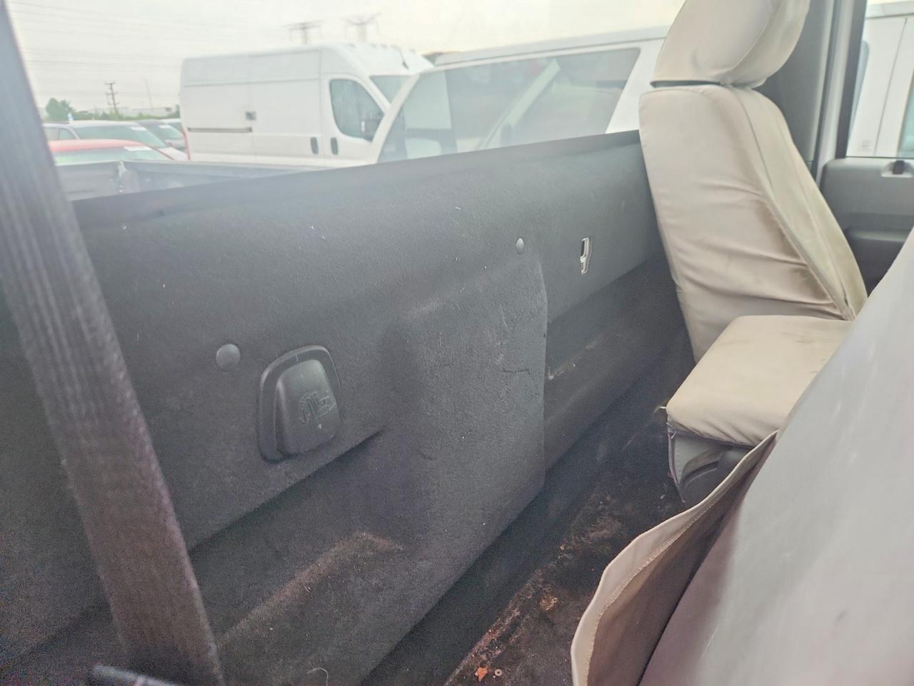 2012 Ford F250 Super Duty Белый vin: 1FTBF2B62CEB22922