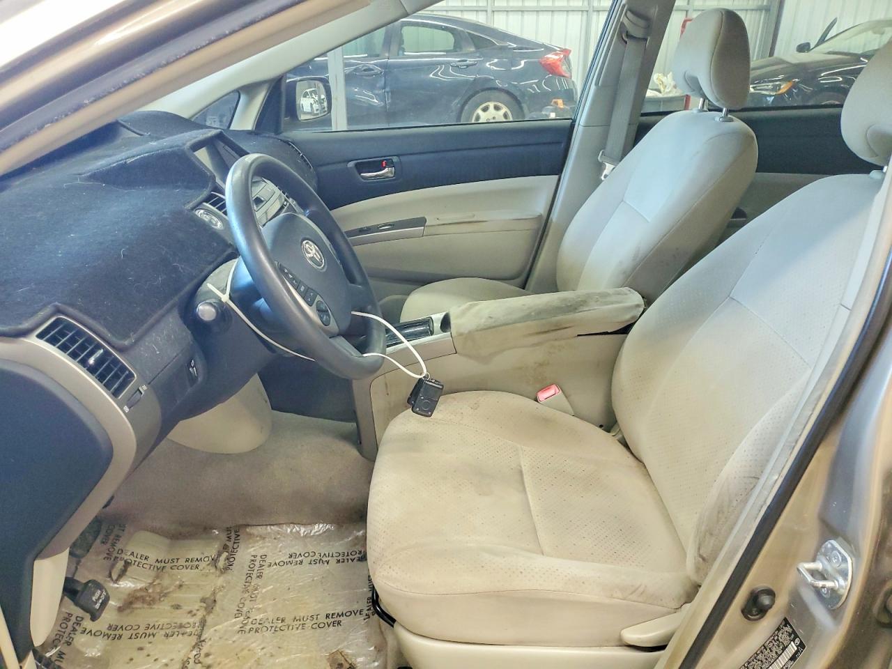 2008 Toyota Prius Base Gold vin: JTDKB20U683361986