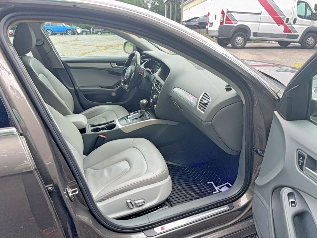 2014 Audi A4 Premium Plus Gray vin: WAUFFAFL7EN029938