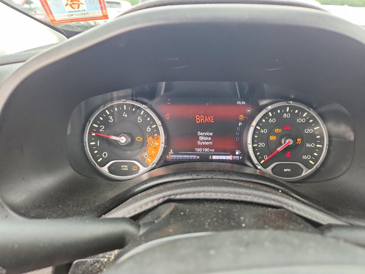 2015 Jeep Renegade Limited Two Tone vin: ZACCJBDT4FPC00862