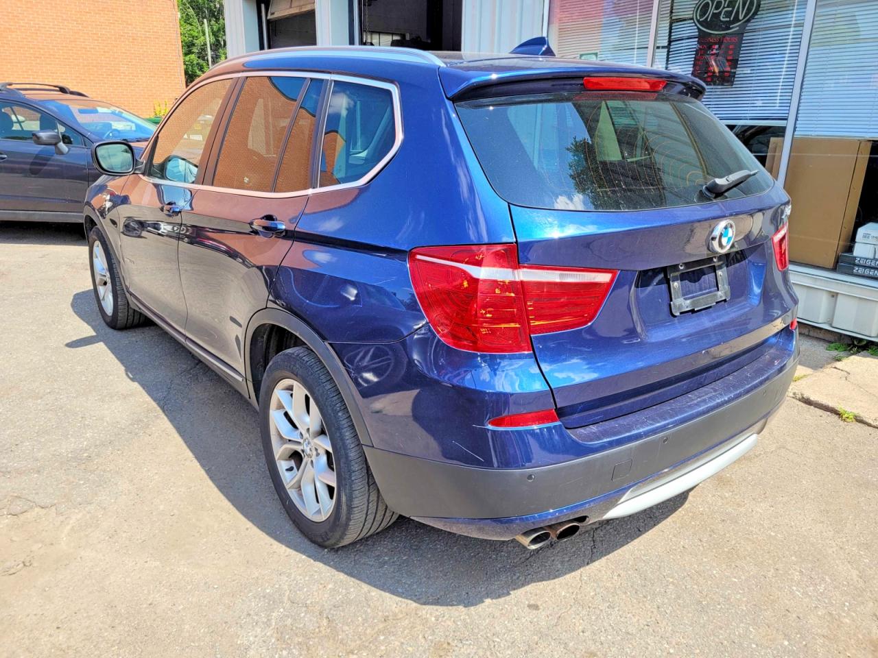 2014 Bmw X3 Xdrive28i Синий vin: 5UXWX9C50E0D10367