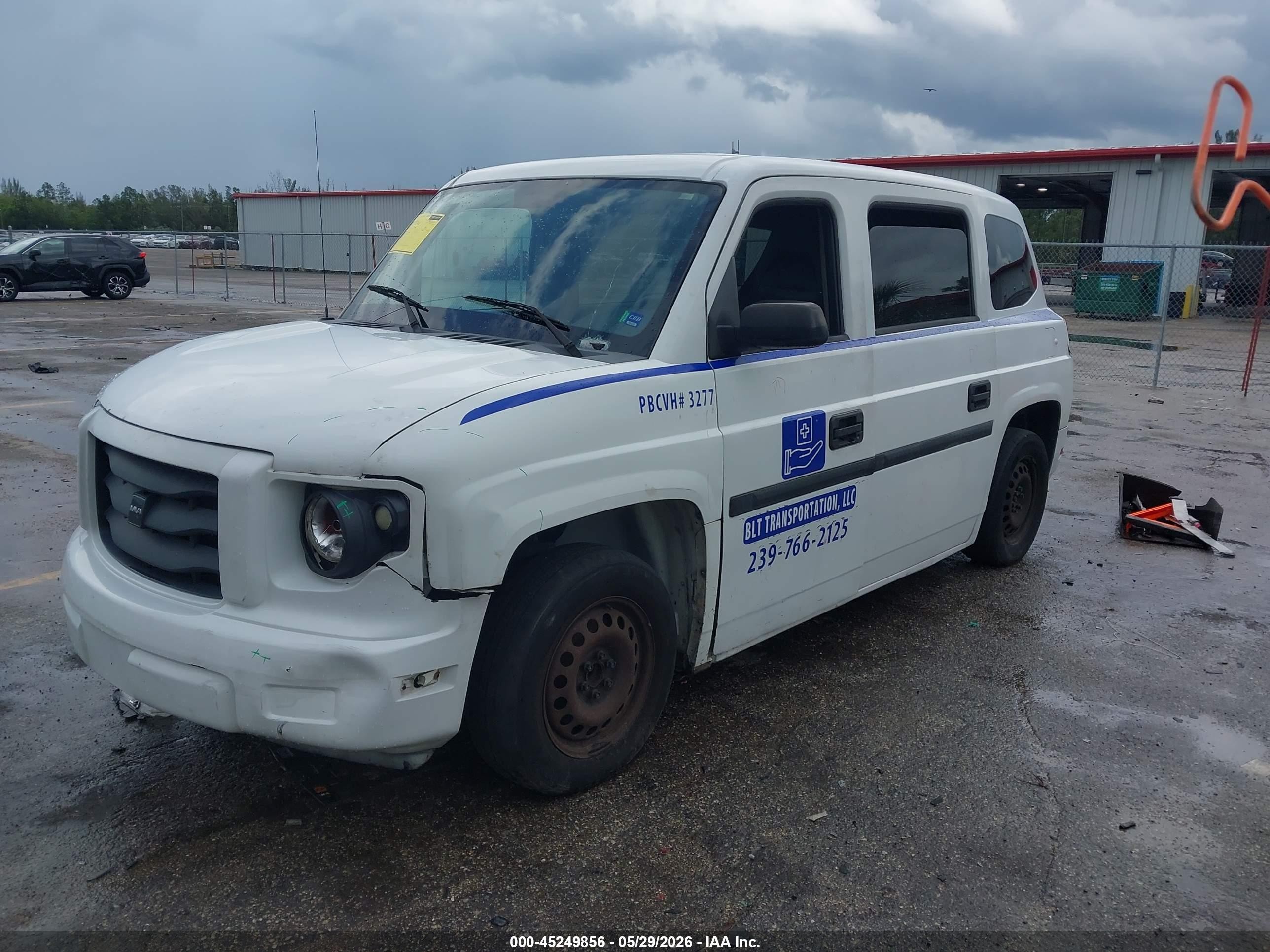 2014 Mobilityventure Mv-1 White vin: 57WMD2A63EM102070