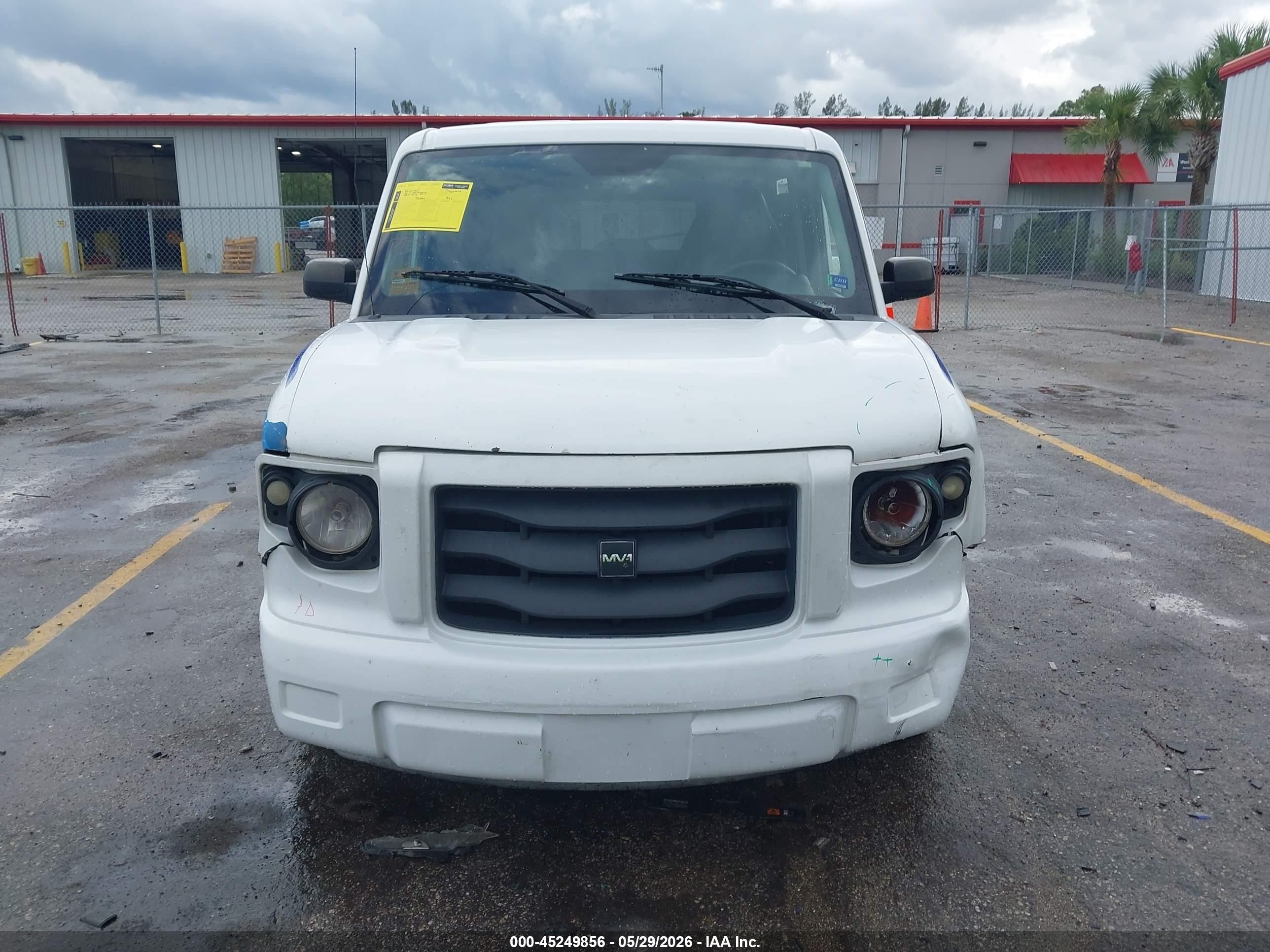 2014 Mobilityventure Mv-1 White vin: 57WMD2A63EM102070