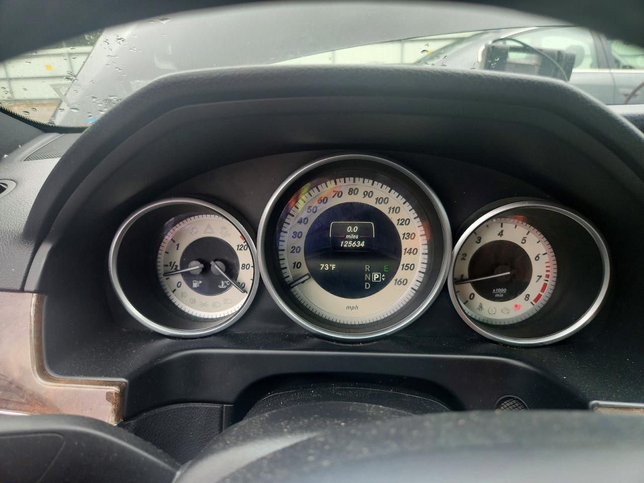 2014 Mercedes-benz E 350 Черный vin: WDDHF5KB7EA998152