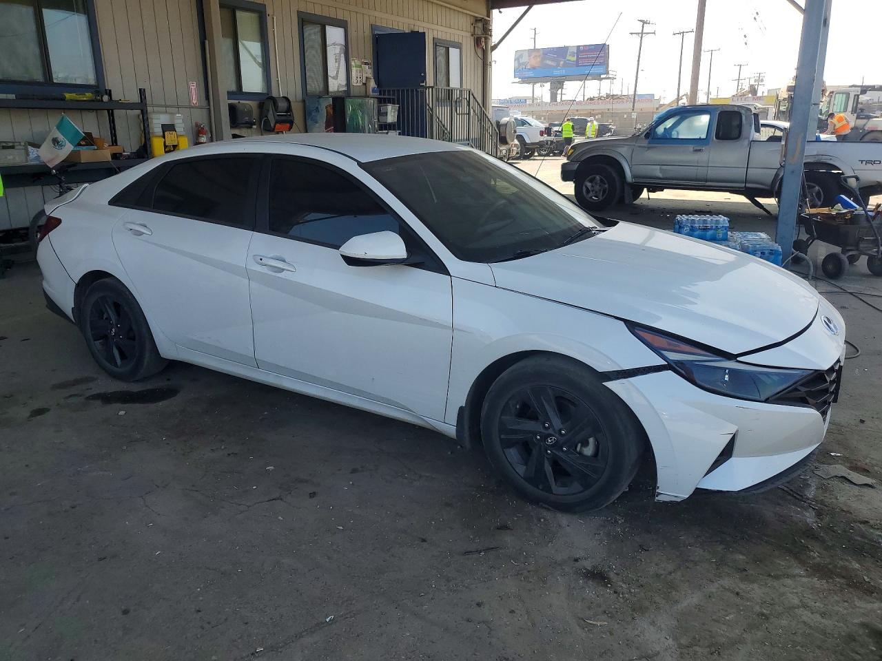 2023 Hyundai Elantra Sel White vin: 5NPLM4AG2PH093282