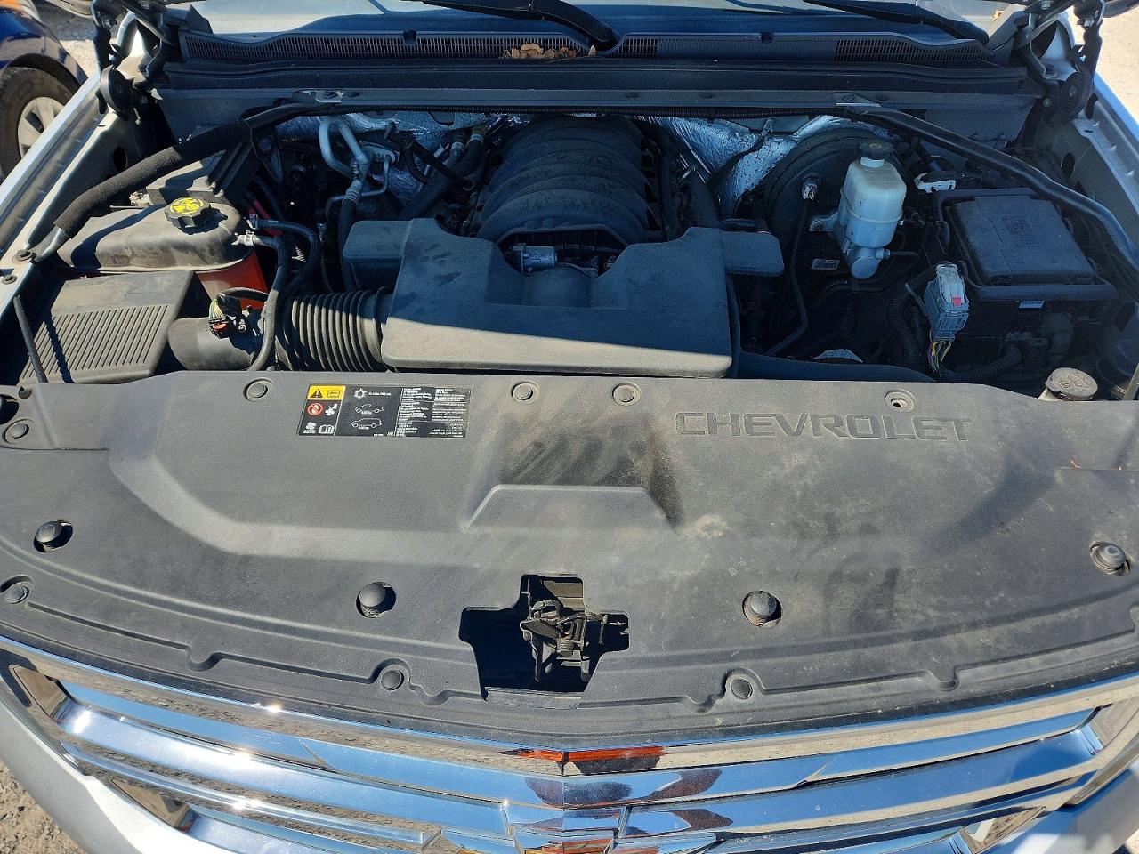 2015 Chevrolet Tahoe K1500 Lt Серебряный vin: 1GNSKBKC2FR727187