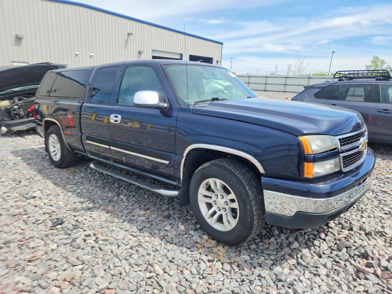 2007 Chevrolet Silverado K1500 Classic Blue vin: 1GCEK19ZX7E152520
