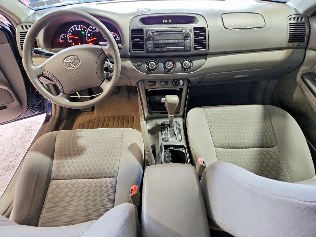 2005 Toyota Camry Le Blue vin: 4T1BE30K25U014006