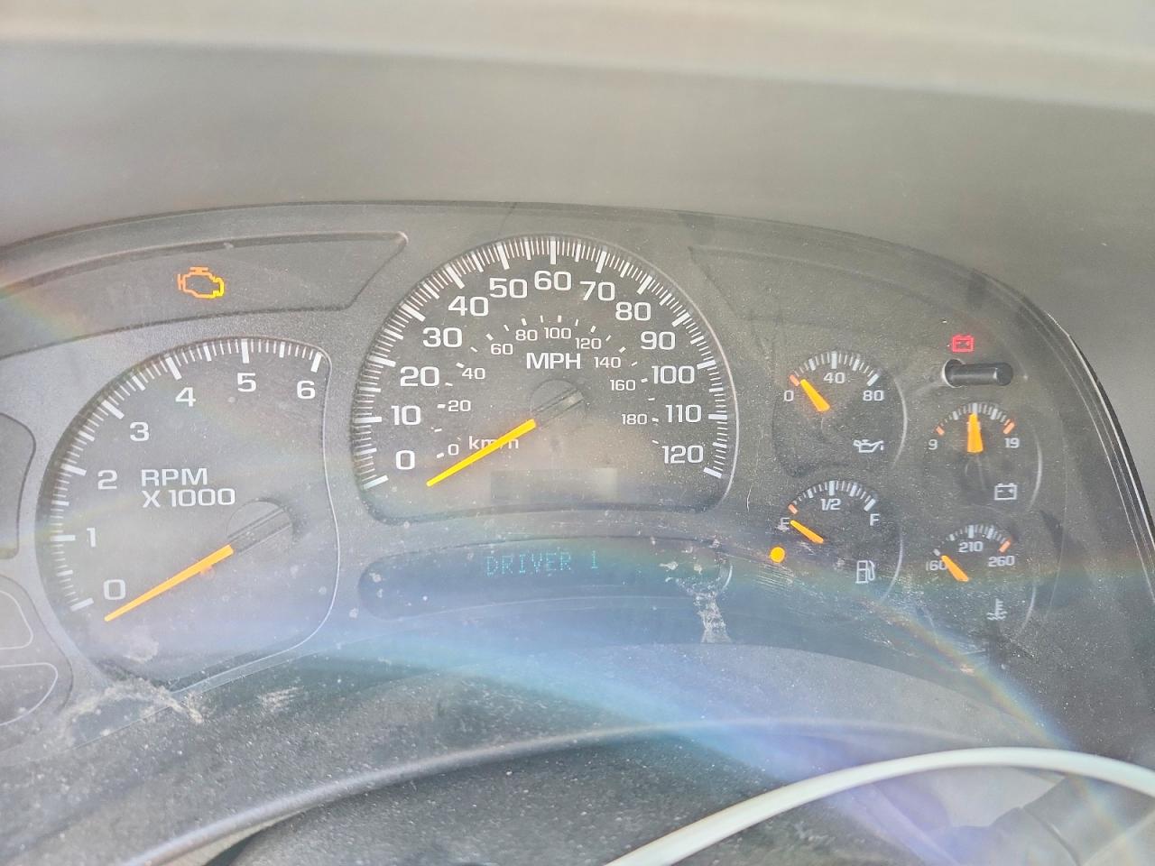 2004 Chevrolet Suburban K1500 Tan vin: 3GNFK16Z24G298804