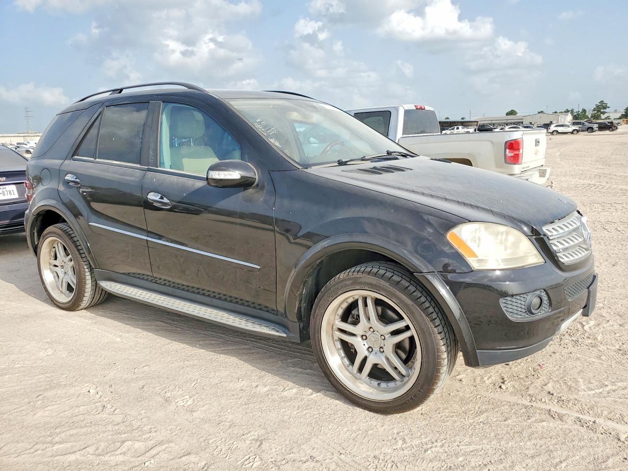2007 Mercedes-benz Ml 320 Cdi Black vin: 4JGBB22EX7A217482
