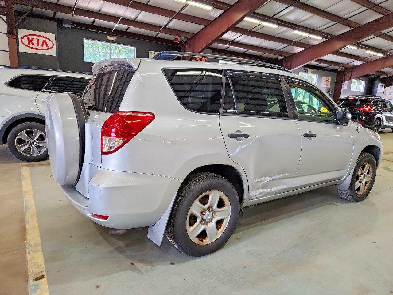 2008 Toyota Rav4 Base Серебряный vin: JTMZD33V085116494