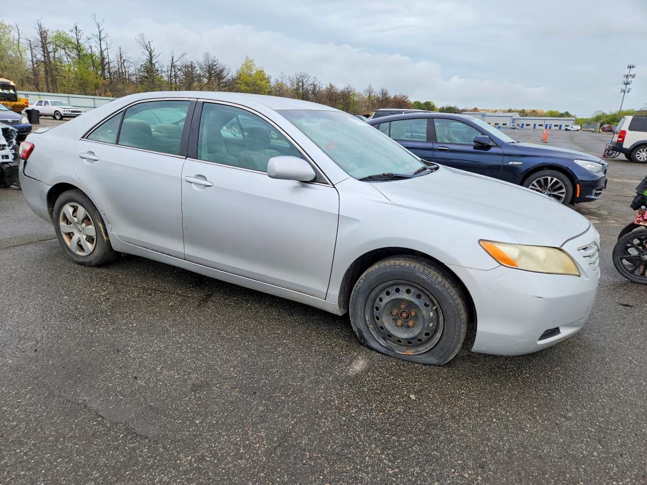 2009 Toyota Camry Le Silver vin: 4T1BE46K79U315972