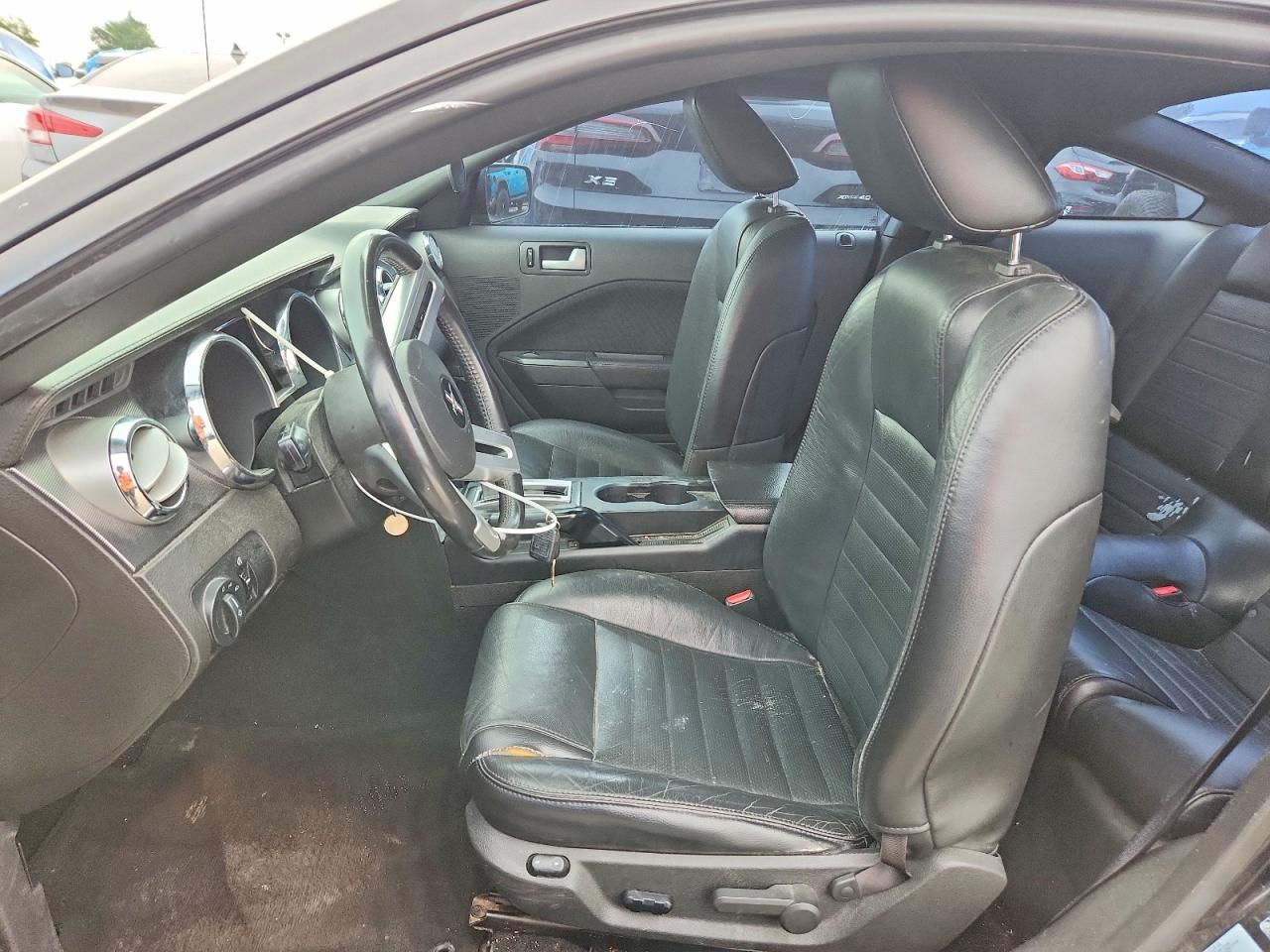 2007 Ford Mustang Black vin: 1ZVFT80N875270938