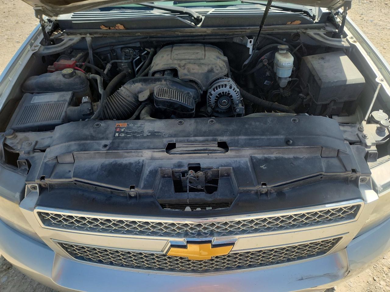 2014 Chevrolet Tahoe C1500 Lt Silver vin: 1GNSCBE02ER140873