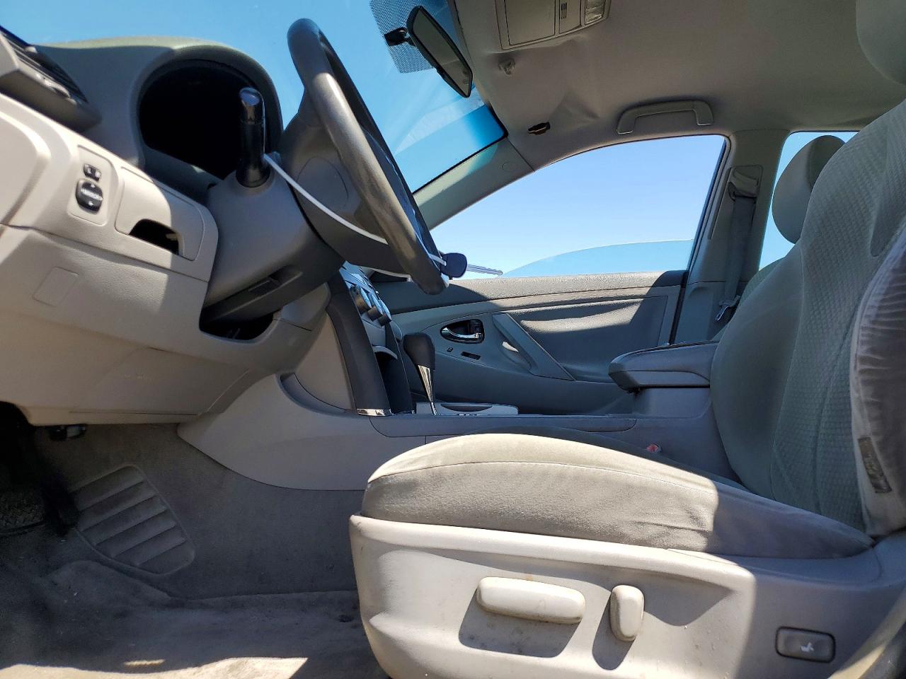 2008 Toyota Camry Le Серый vin: 4T1BE46K18U206955