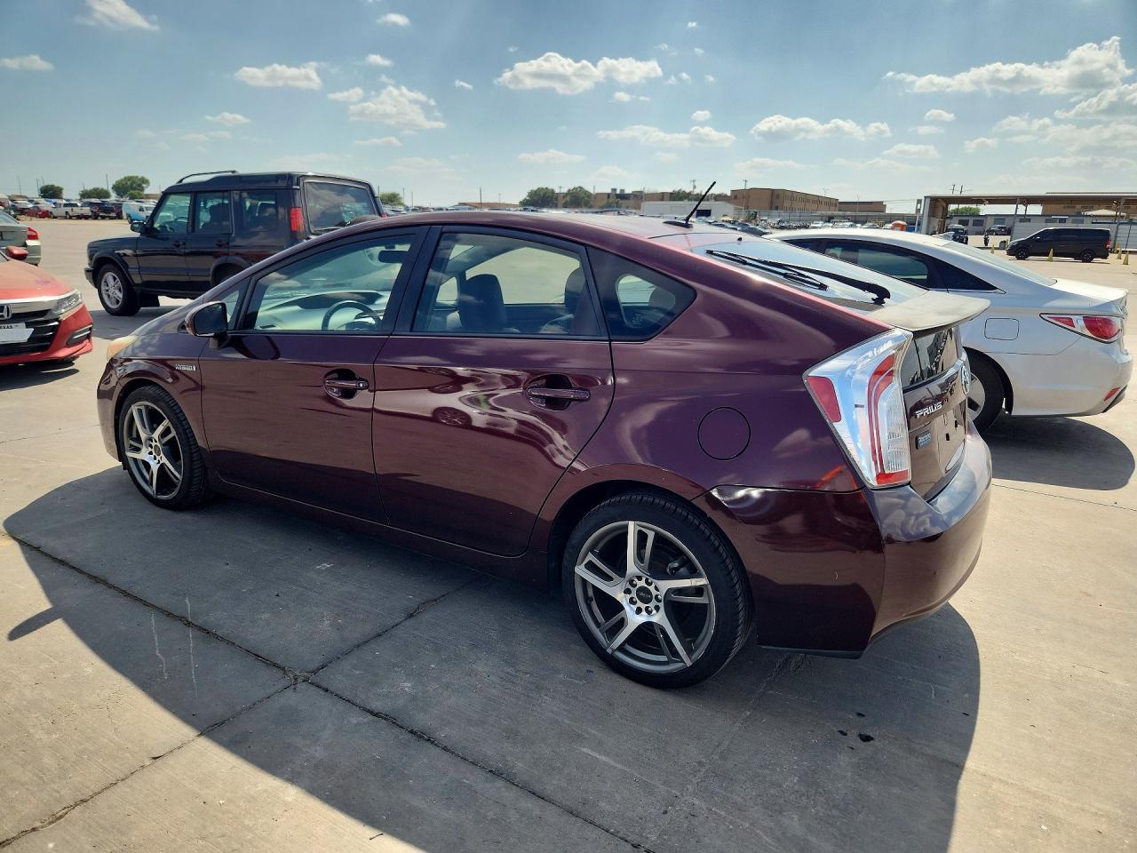 2013 Toyota Prius Persona Series Se Maroon vin: JTDKN3DU2D5611245
