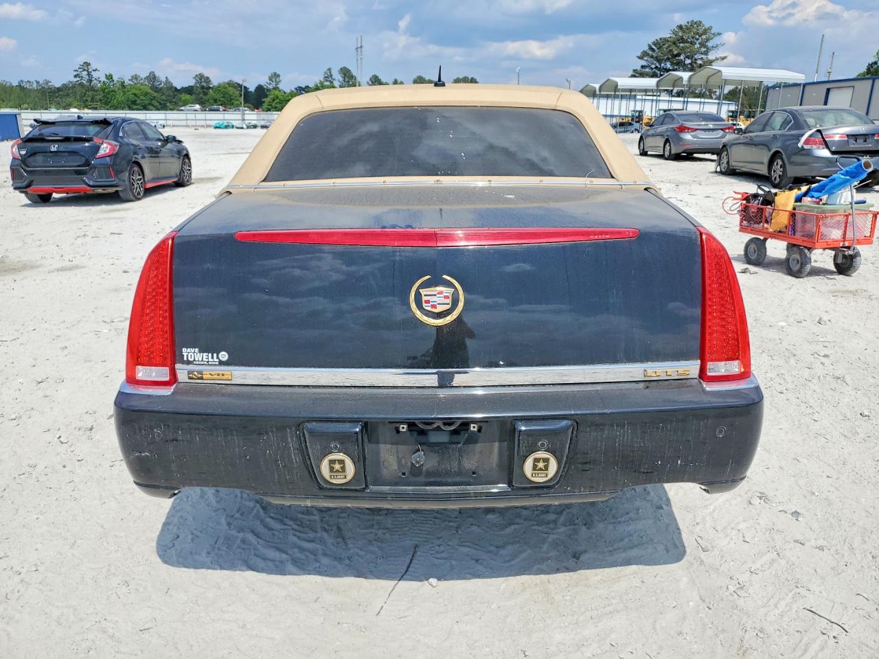 2008 Cadillac Dts Black vin: 1G6KD57Y38U203011