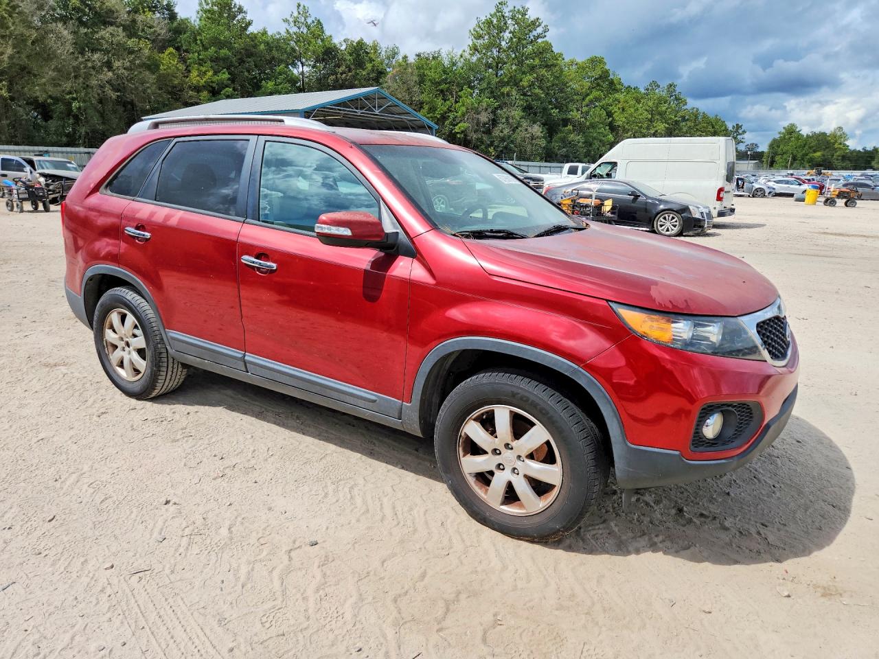 2011 Kia Sorento Lx Red vin: 5XYKT3A14BG028437