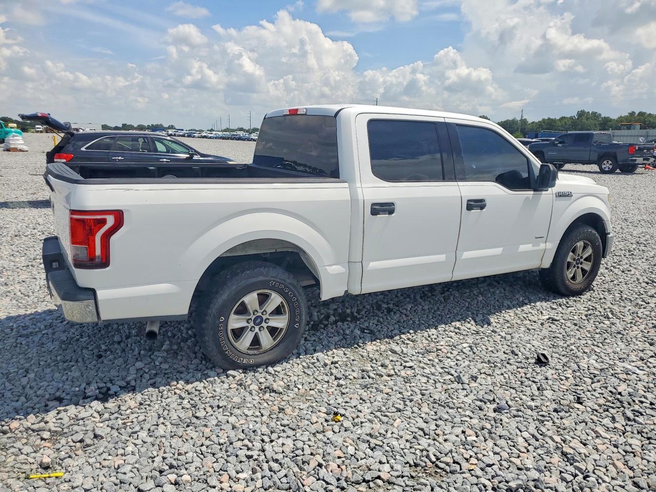2015 Ford F150 Supercrew White vin: 1FTEW1CP3FFA58564
