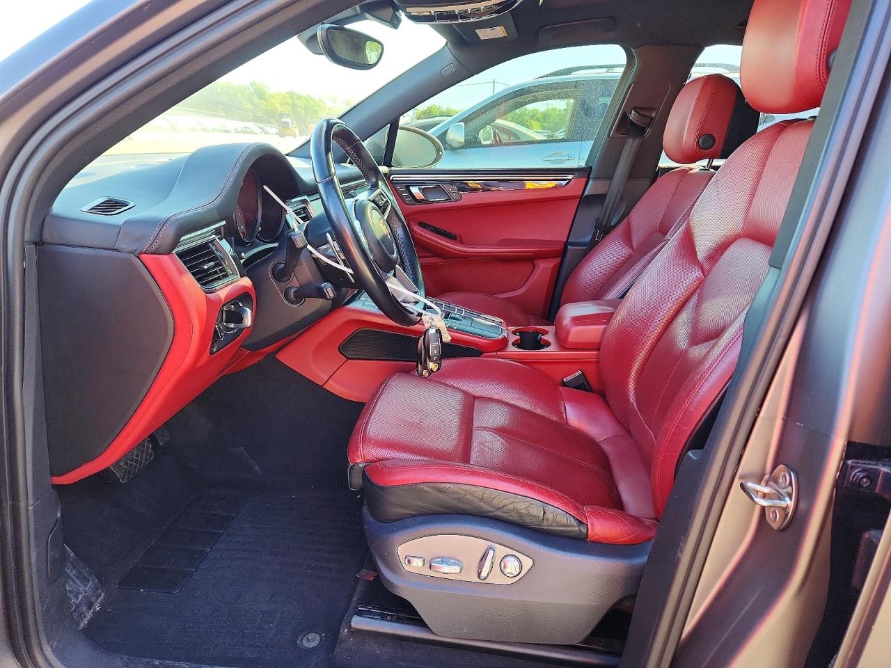 2015 Porsche Macan S Gray vin: WP1AB2A51FLB60141