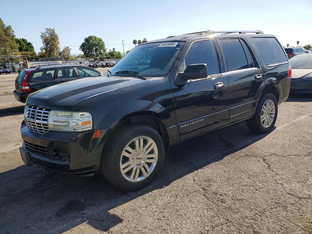 2011 Lincoln Navigator Black vin: 5LMJJ2J51BEJ09461